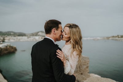 Balti rėmeliai vestuvių fotografija